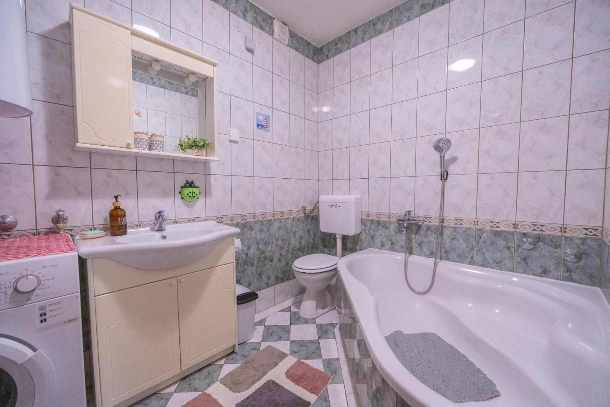 Apartments Tanja Baška Voda Kültér fotó
