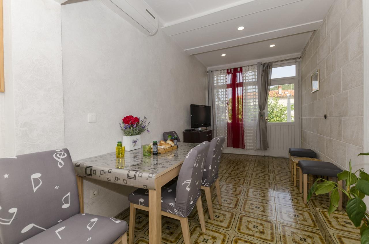 Apartments Tanja Baška Voda Kültér fotó